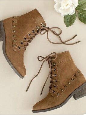 Joyfolie Eliza Ankle Boot Pecan Suede - T13